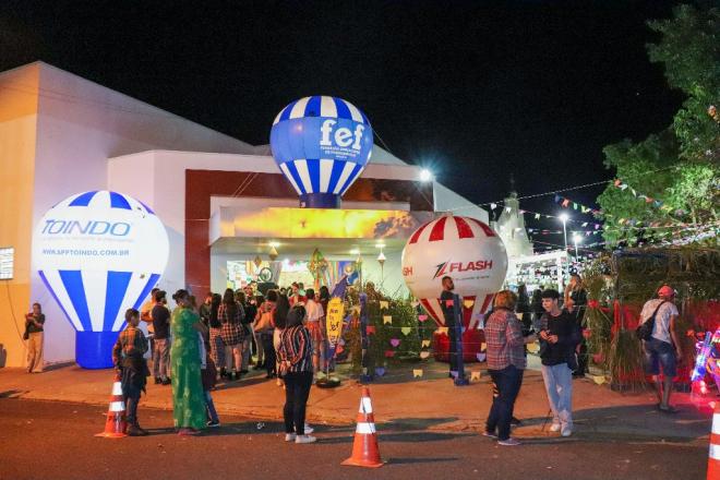 Imagem da Galeria da Notícia: III Arraiá da FEF atrai mais de 2 mil pessoas para a tradicional Festa Junina