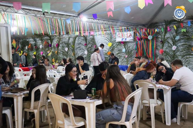 Imagem da Galeria da Notícia: V Arraiá da FEF é sucesso absoluto e se consagra como uma das maiores festas juninas universitárias da região