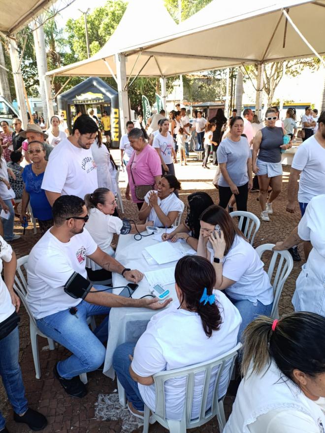 Imagem da Galeria da Notícia: FEF participa do Agita Fernandópolis e reforça incentivo à saúde e bem-estar