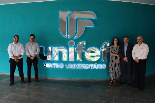 Imagem da Galeria da Notícia: UNIFEF é oficialmente apresentado à comunidade em cerimônia histórica em Fernandópolis