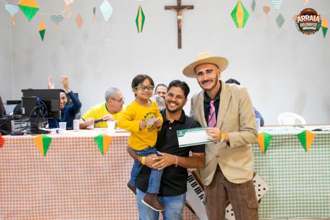 Imagem da Galeria da Notícia: Arraiá do UNIFEF reúne comunidade acadêmica em noite de integração, cultura e tradição