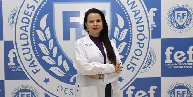 Imagem da Notícia: PROFESSORA DA FEF PUBLICA ARTIGO EM REVISTA CIENTÍFICA INTERNACIONAL