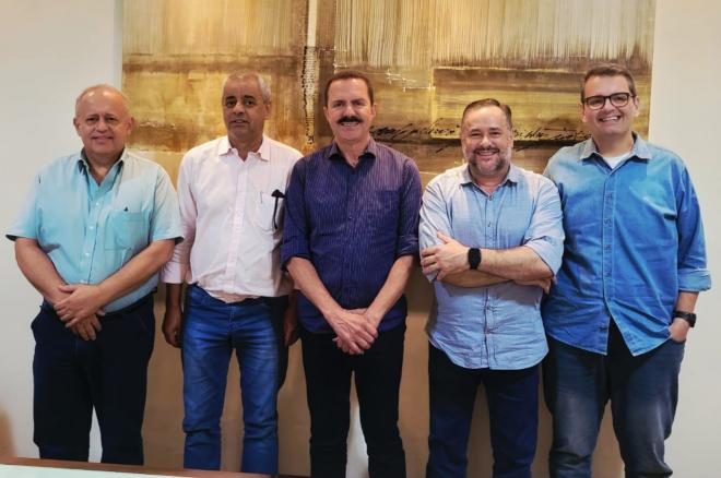 Imagem da Not&iacute;cia: FEF recebe visita do deputado estadual Itamar Borges