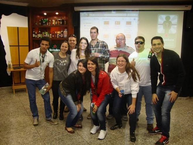 Imagem da Galeria da Notícia: Alunos de administração visitam fábrica da Heineken em Araraquara